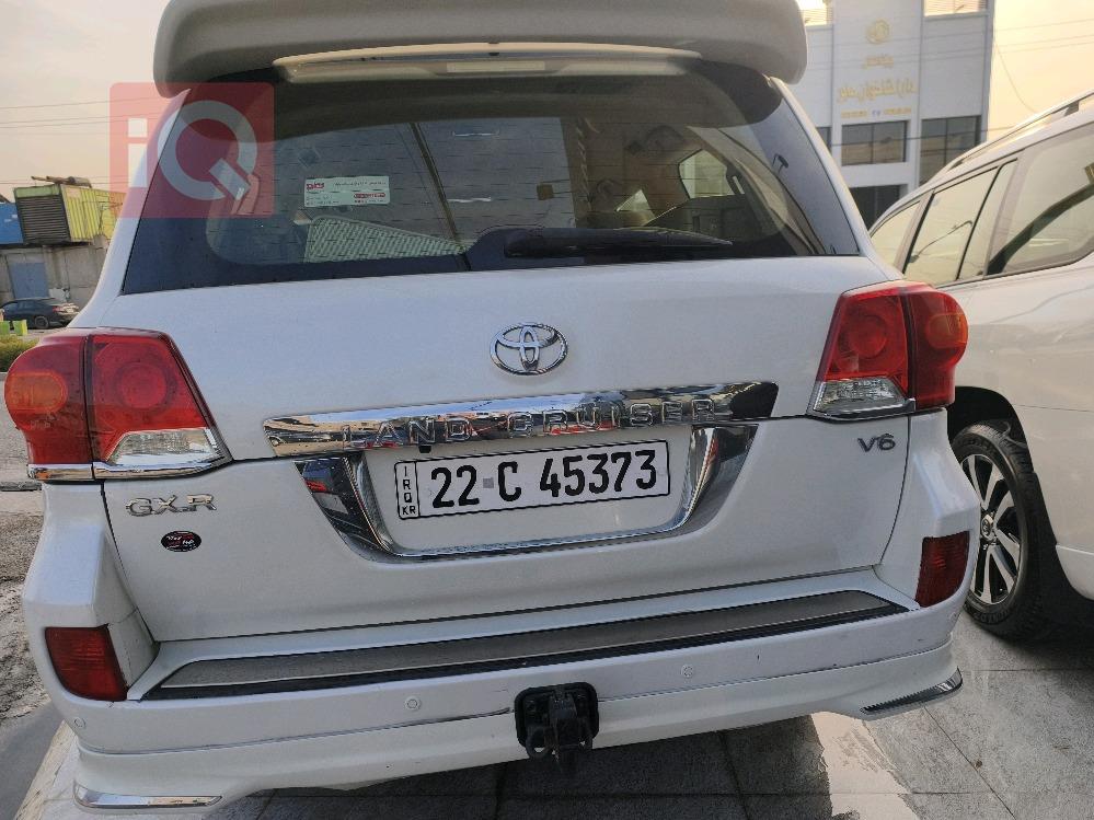 تويوتا لاندكروزر